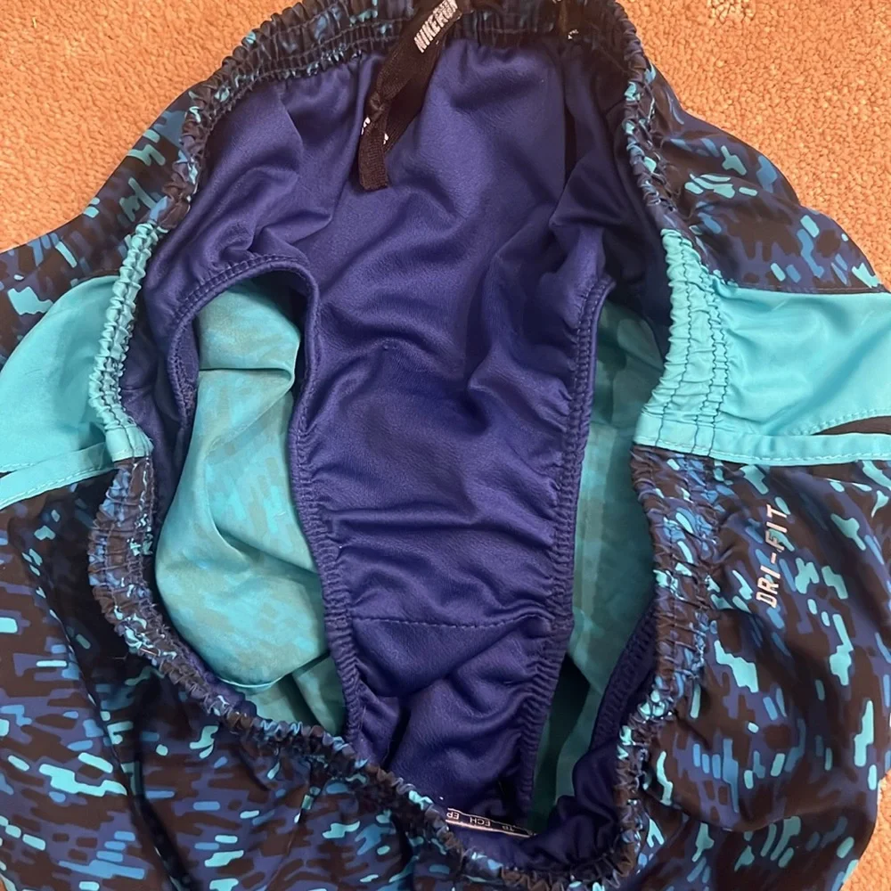 Nike Dri-Fit Blue Lined Running Shorts, XS